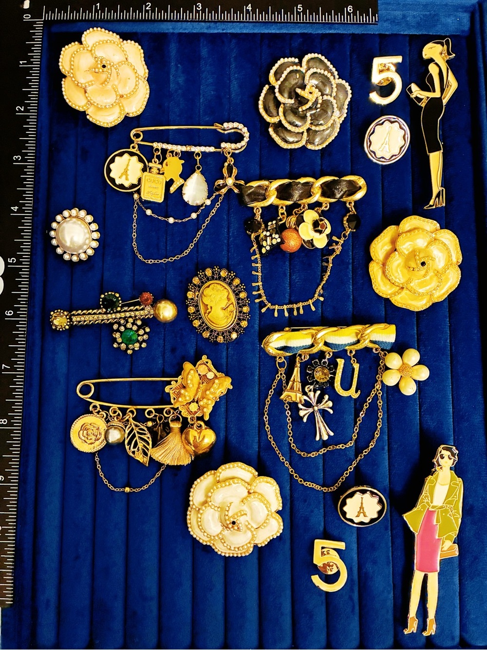 Lot of 17 Designer Style Brooches Camellia Flower Safety Pin Cameo Lady Pins